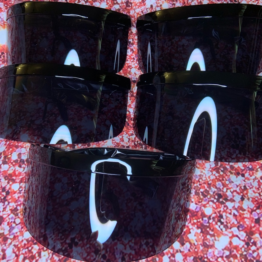 Throwing Shade Visor